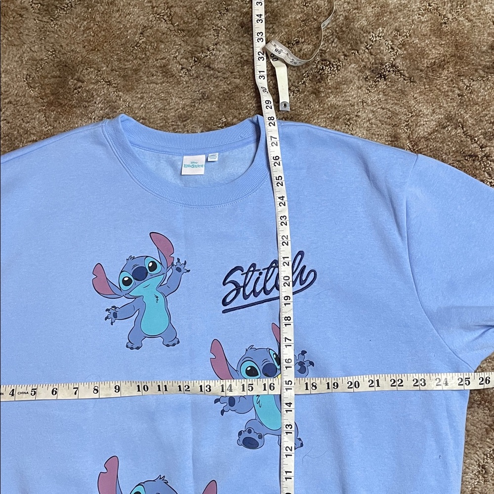 Disney Stitch Blue Sweatshirt Size XL Woman’s - Picture 7 of 7